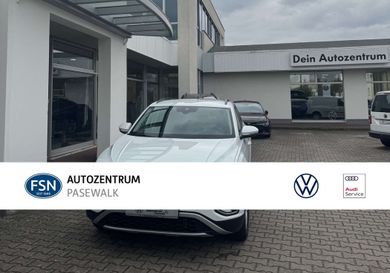 Volkswagen T-Roc, 2024