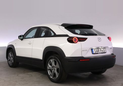 Mazda MX-30, 2023 3
