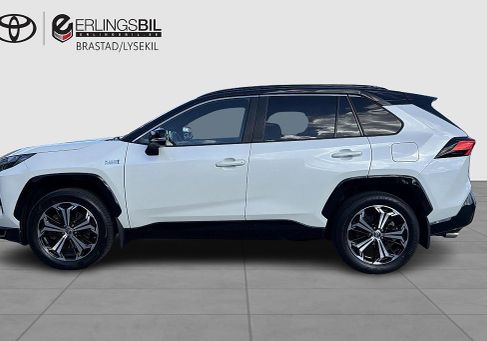 Toyota RAV 4, 2022 3