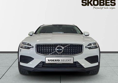 Volvo V60 Cross Country, 2022