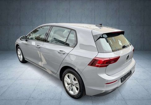 Volkswagen Golf, 2024 3