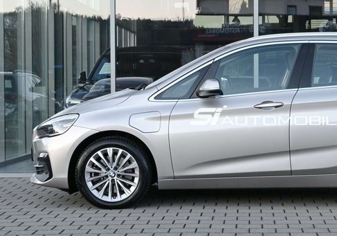BMW 225, 2020