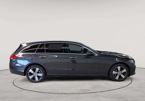 Mercedes-Benz C 300, 2023 3