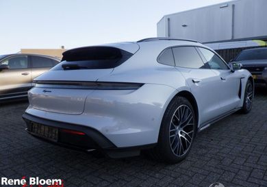 Porsche Taycan, 2024