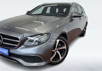 Mercedes-Benz 220, 2020