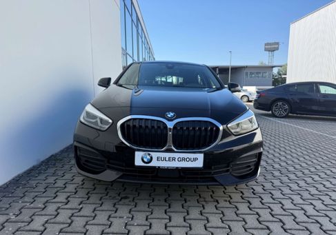 BMW 118, 2022