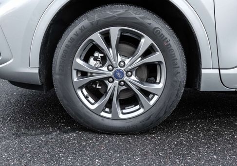 Ford Kuga, 2022