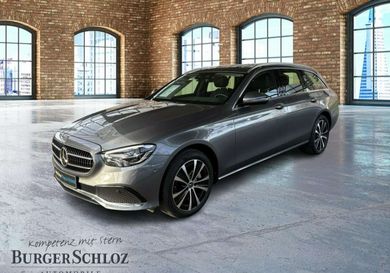 Mercedes-Benz E 300, 2022