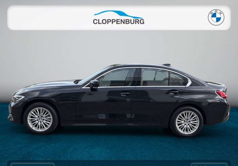 BMW 330, 2019