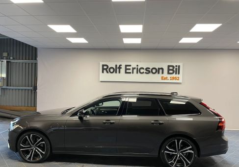 Volvo V90, 2022