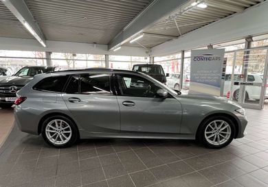 BMW 318, 2022