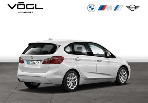 BMW 225, 2020