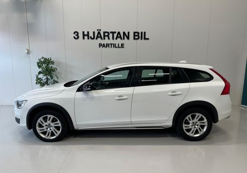 Volvo V60 Cross Country, 2018