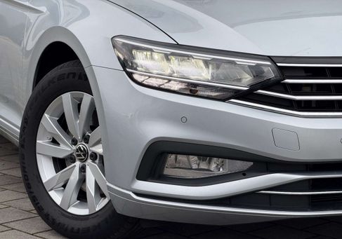 Volkswagen Passat Variant, 2022 3