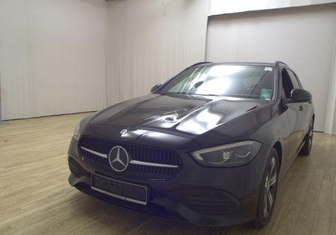 Mercedes-Benz C 220, 2022