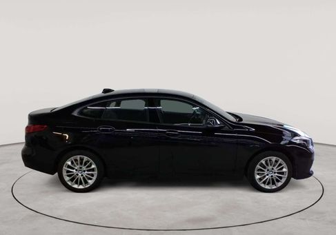 BMW 220, 2023