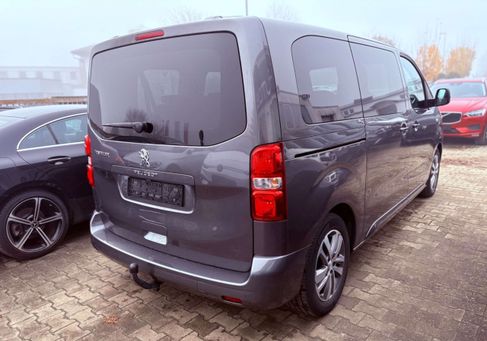 Peugeot Traveller, 2022