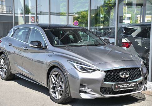 Infiniti Q30, 2018 3