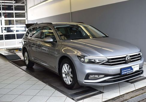 Volkswagen Passat Variant, 2023 3