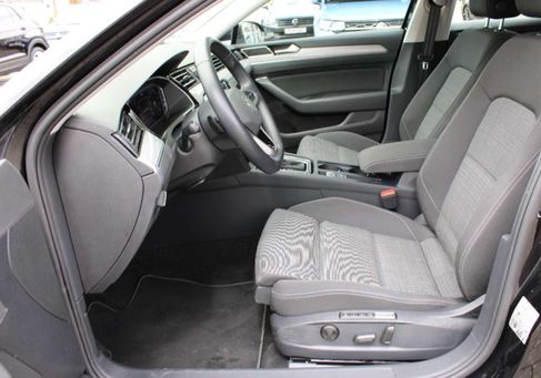 Volkswagen Passat Variant, 2022 3
