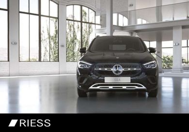 Mercedes-Benz GLA 200, 2023
