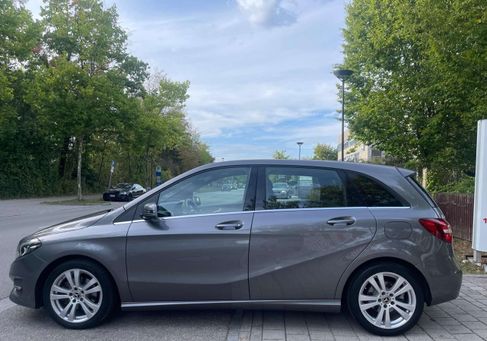 Mercedes-Benz B 180, 2019 3