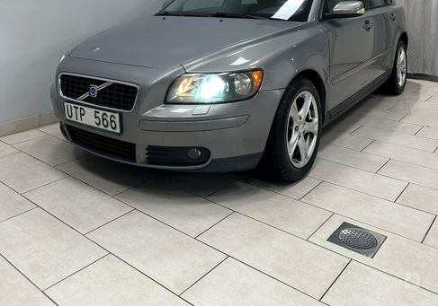 Volvo S40, 2004