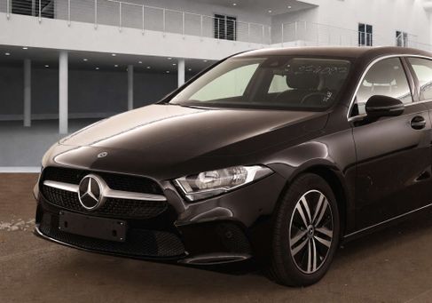Mercedes-Benz A 200, 2022