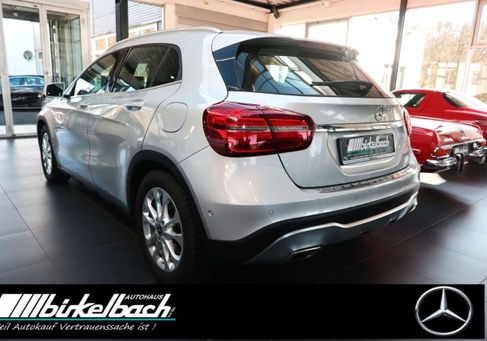 Mercedes-Benz GLA 180, 2017