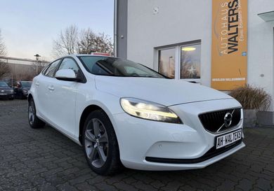 Volvo V40, 2018