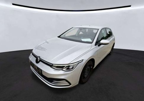 Volkswagen Golf, 2022 3