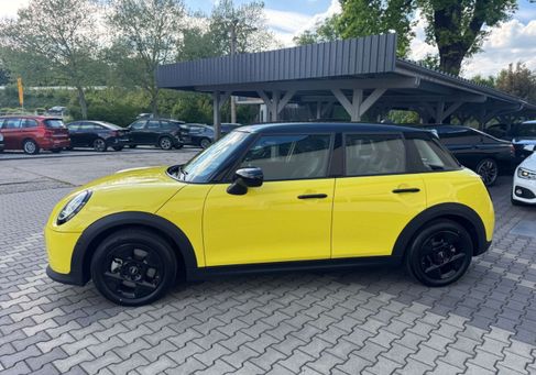 MINI, 2025
