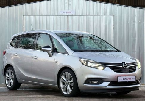 Opel Zafira, 2018