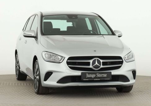 Mercedes-Benz B 250, 2022