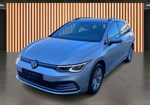 Volkswagen Golf, 2022
