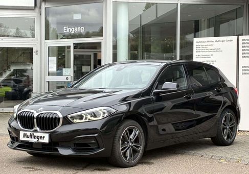 BMW 120, 2023 3