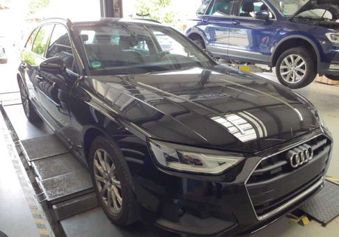 Audi A4, 2023 2