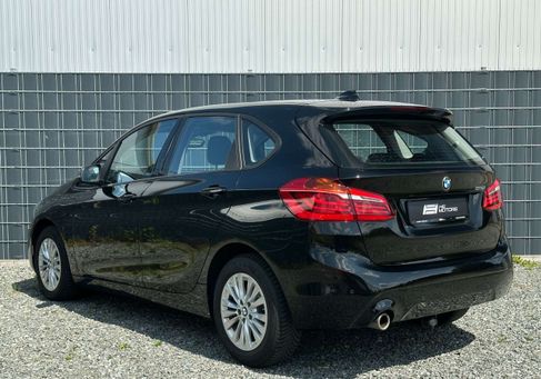 BMW 218, 2020