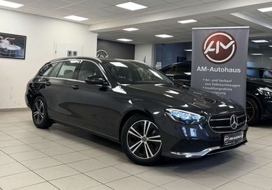 Mercedes-Benz E 200, 2022
