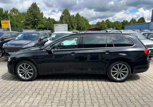 Volkswagen Passat, 2022