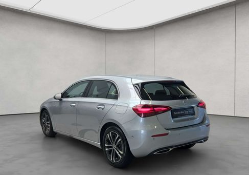 Mercedes-Benz A 180, 2025