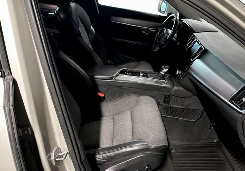 Volvo V90 Cross Country, 2019 3