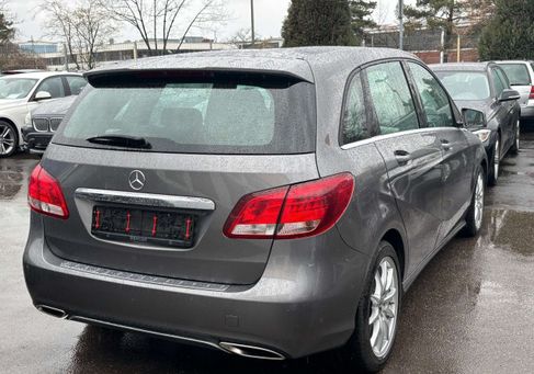 Mercedes-Benz B 180, 2017