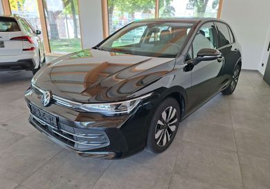 Volkswagen Golf, 2025