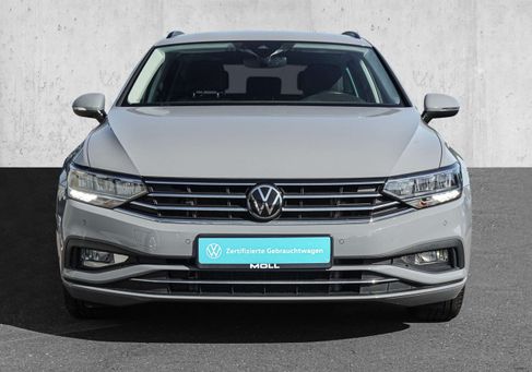 Volkswagen Passat Variant, 2023 3