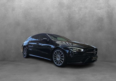 Mercedes-Benz CLA 200, 2022