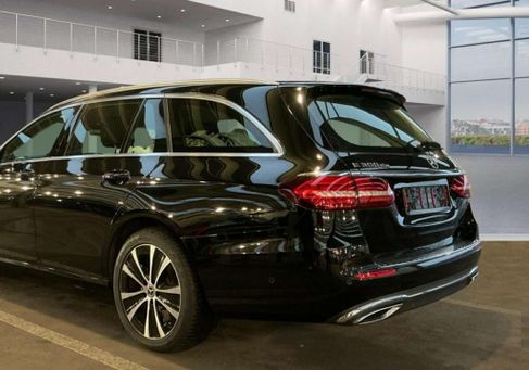 Mercedes-Benz E 300, 2021