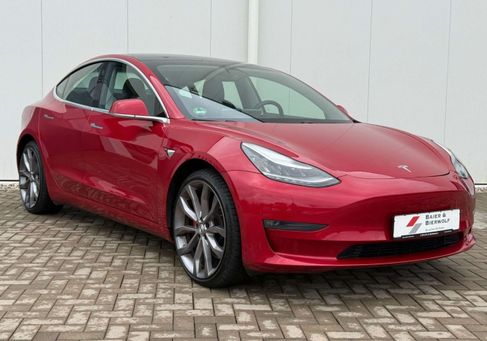 Tesla Model 3, 2020 3
