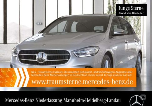 Mercedes-Benz B 180, 2020