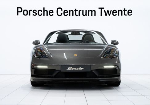 Porsche 718, 2024